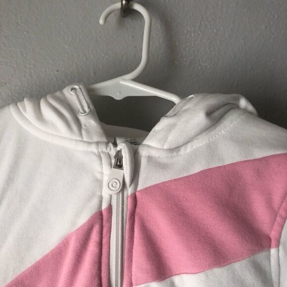 Cubcoats unicorn hoodie that converts into a unicorn stuffed animal. SO CUTE - Picture 5 of 13